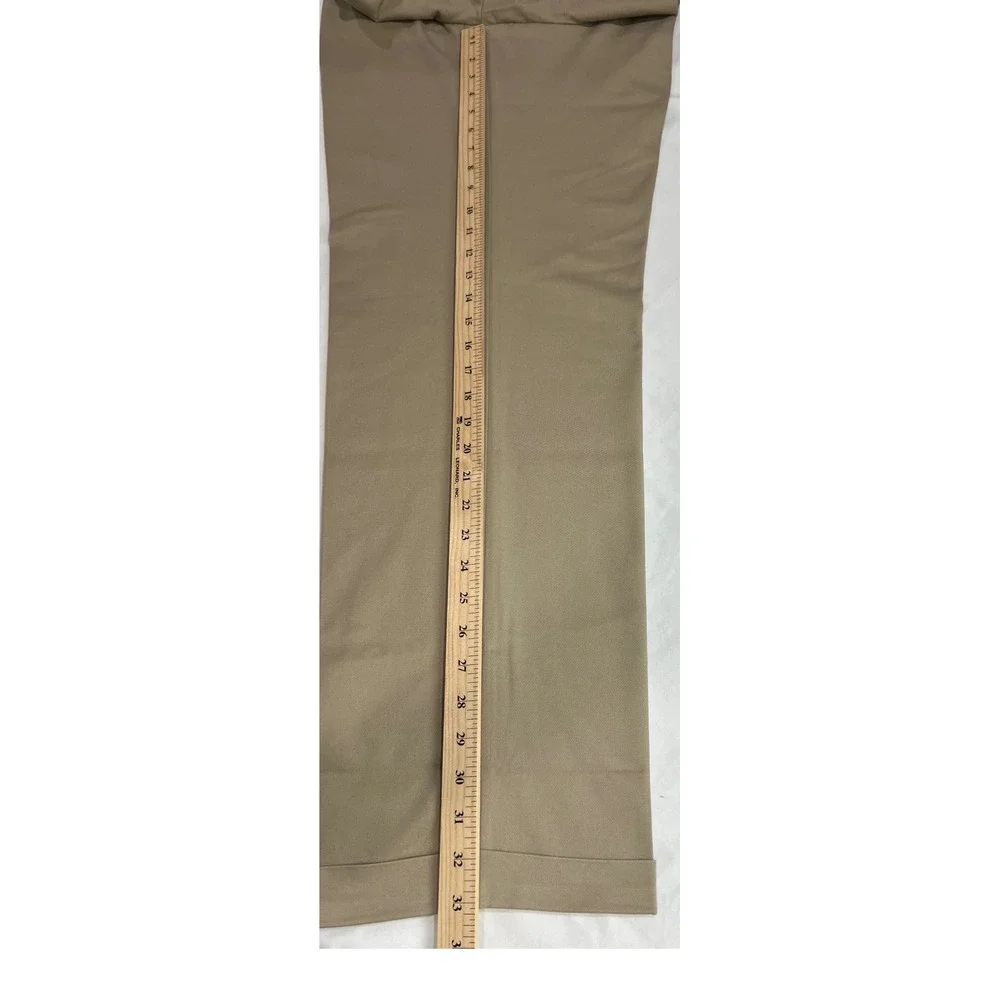 Dockers Comfort Khaki Mens 36x34 Tan Relaxed Fit Pleated Stretch Chino Pants D13